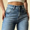 Sleek Tailored Straight Fit Jeans