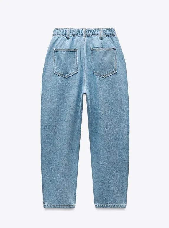 LIGHT BLUE MID-RISE TAPERED JEANS